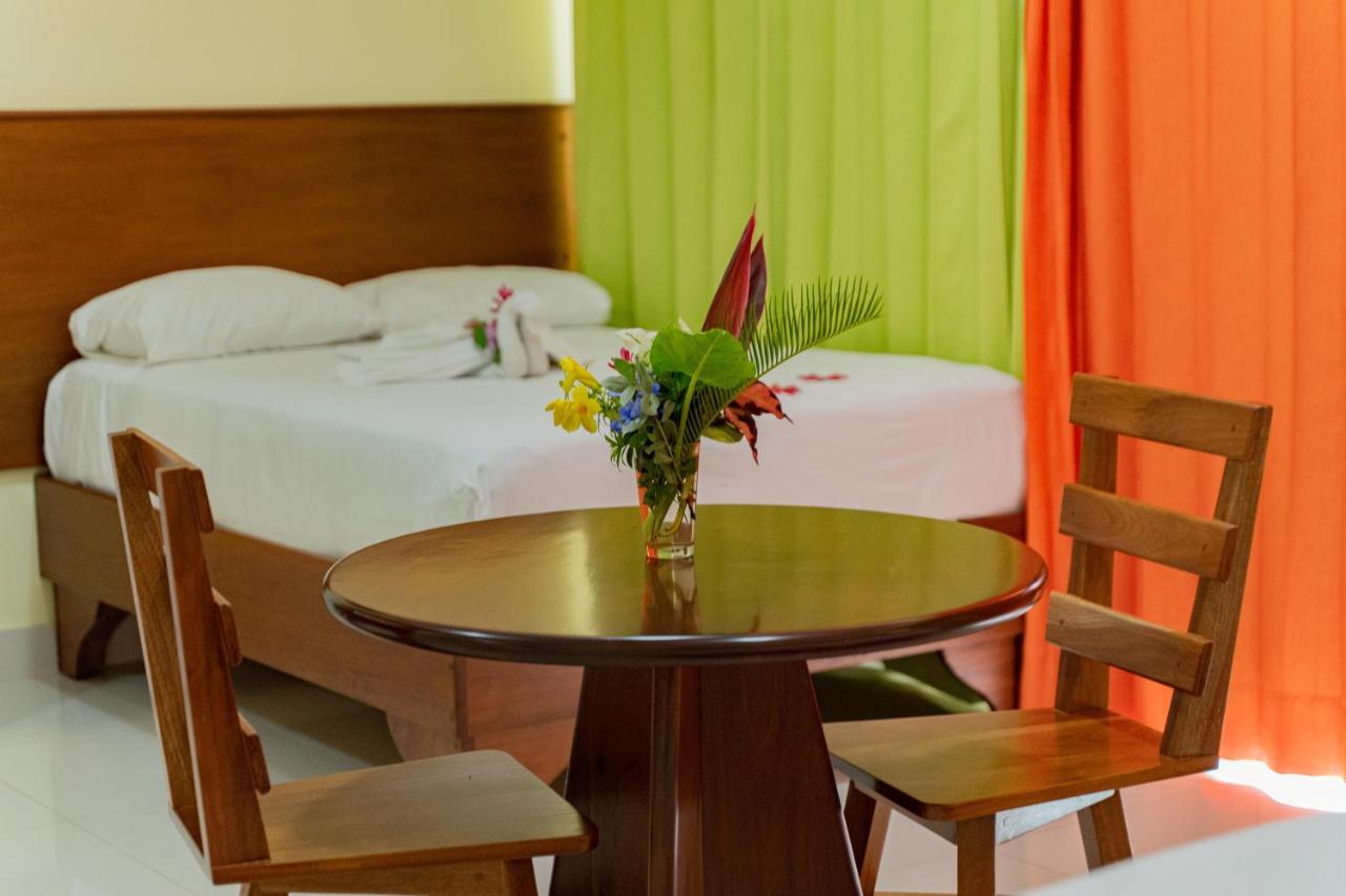 Hotel Yonu Пунта-Кана Экстерьер фото