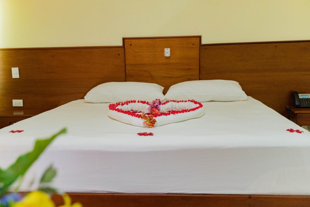 Hotel Yonu Пунта-Кана Экстерьер фото